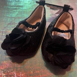SALE ⭐️ Bundle kids for half off! Black Glitter Kids Shoes with Floral Accent